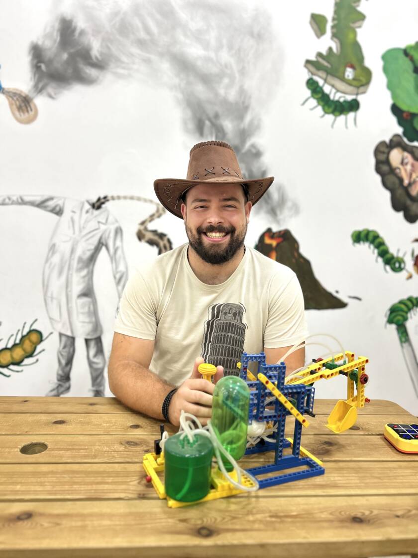 Μανόλης Χαιρέτης 